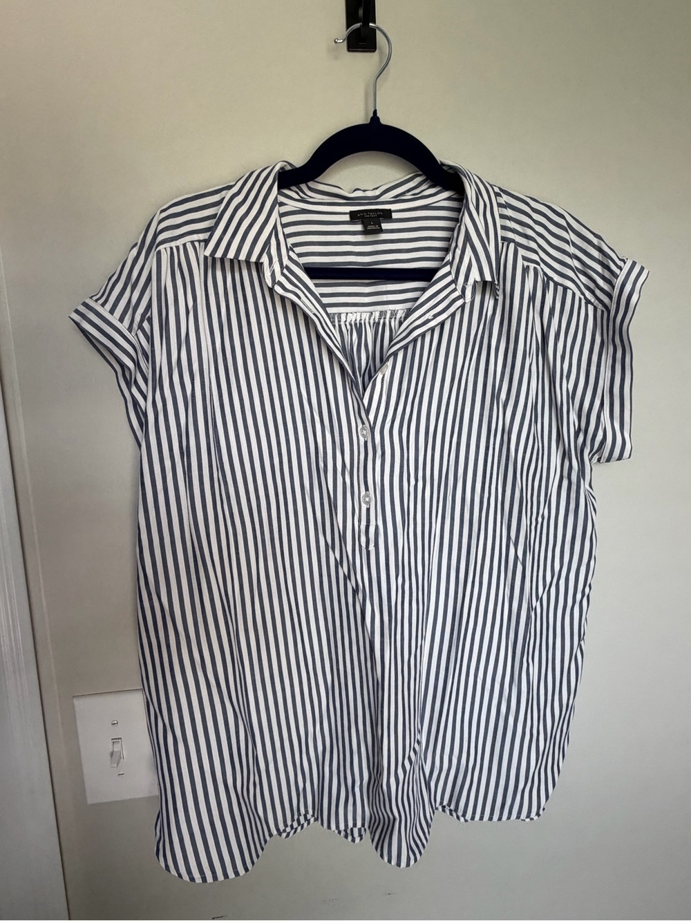 Ann Taylor Short Sleeve Striped Button-Up Shirt - White & Navy
